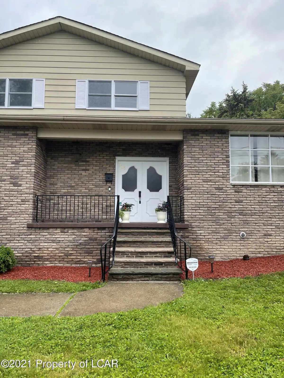 605 Philo Street, Scranton in Scranton