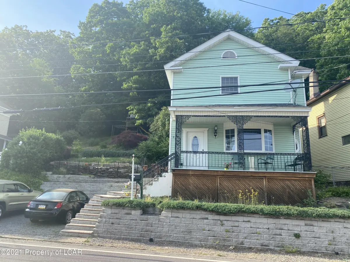 3062 S Main Street, Hanover Township in Hanover Township