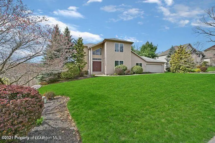 19 Creekside Drive, Wilkes-Barre in Wilkes-Barre