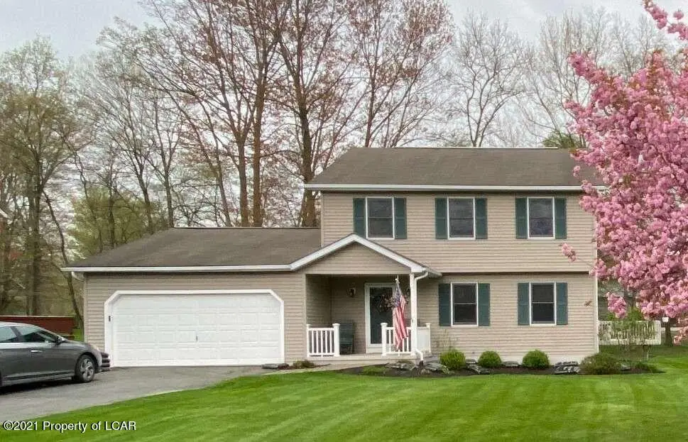 114 Catalpa Avenue, Mountain Top in Mountain Top