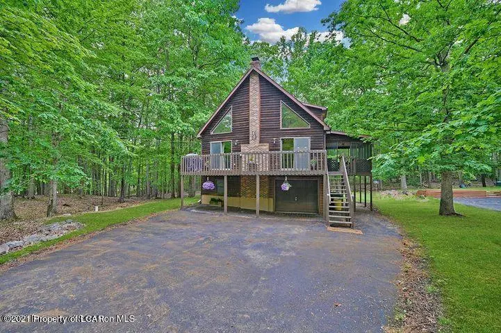 43 E Tuscarora Drive, Hazle Township in Hazle Township