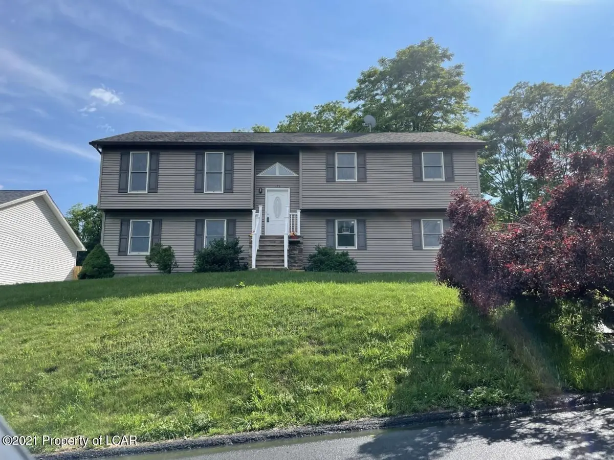 473 Carver Street, Larksville in Larksville