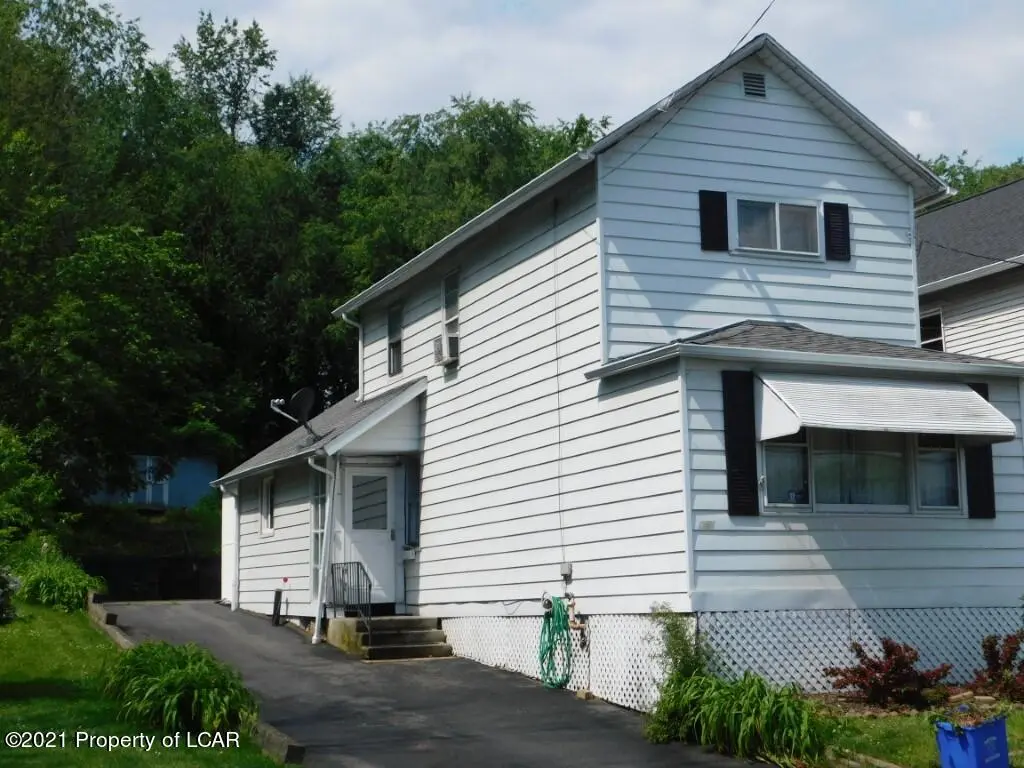 428 Phoenix Street, Duryea in Duryea