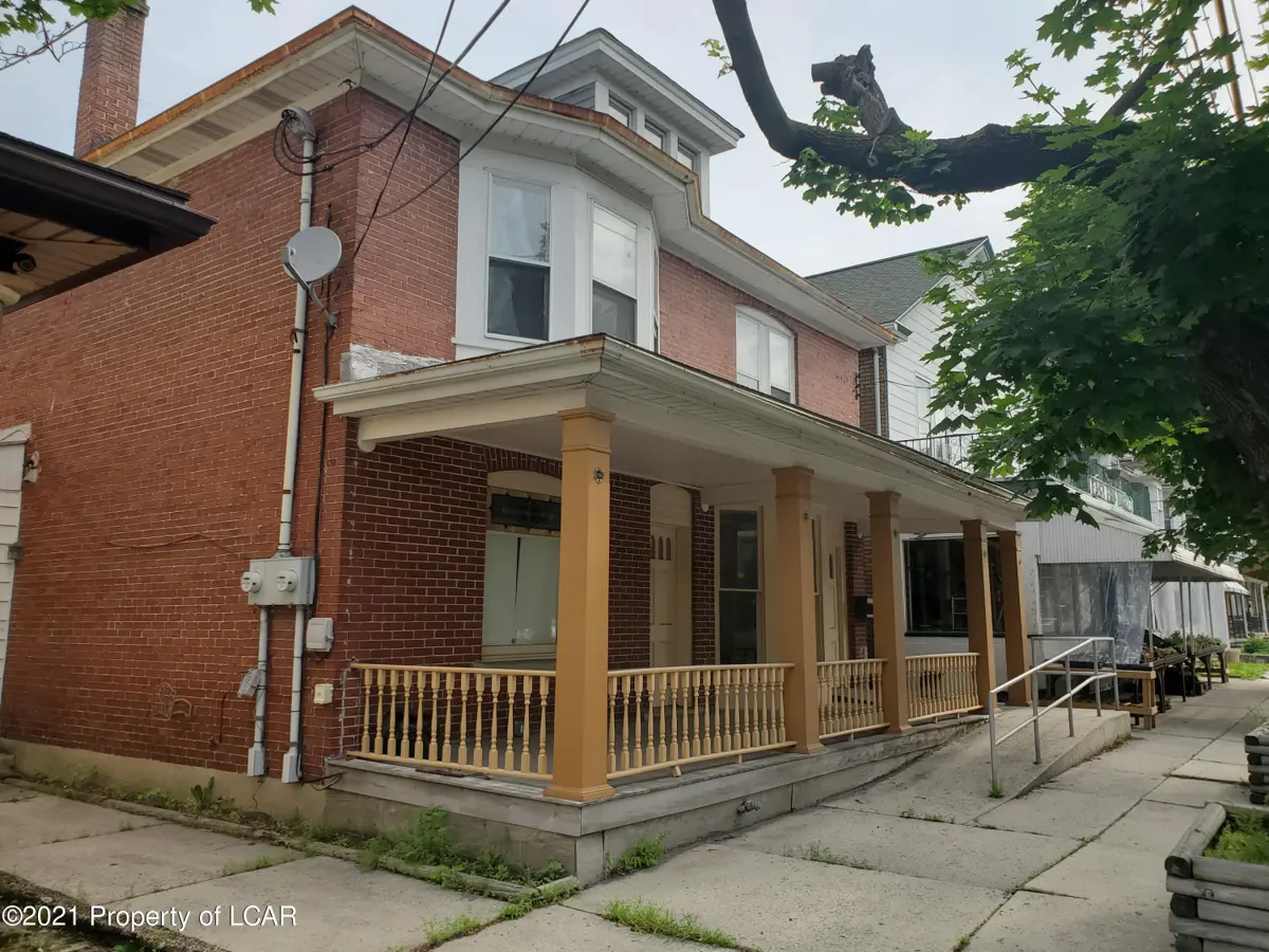 517 E Broad Street, Tamaqua in Tamaqua