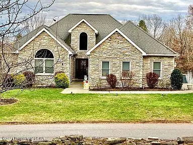 321 Crisp Avenue, Scranton in Scranton