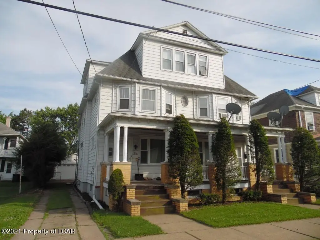 192-194 Lyndwood Avenue, Hanover Township in Hanover Township