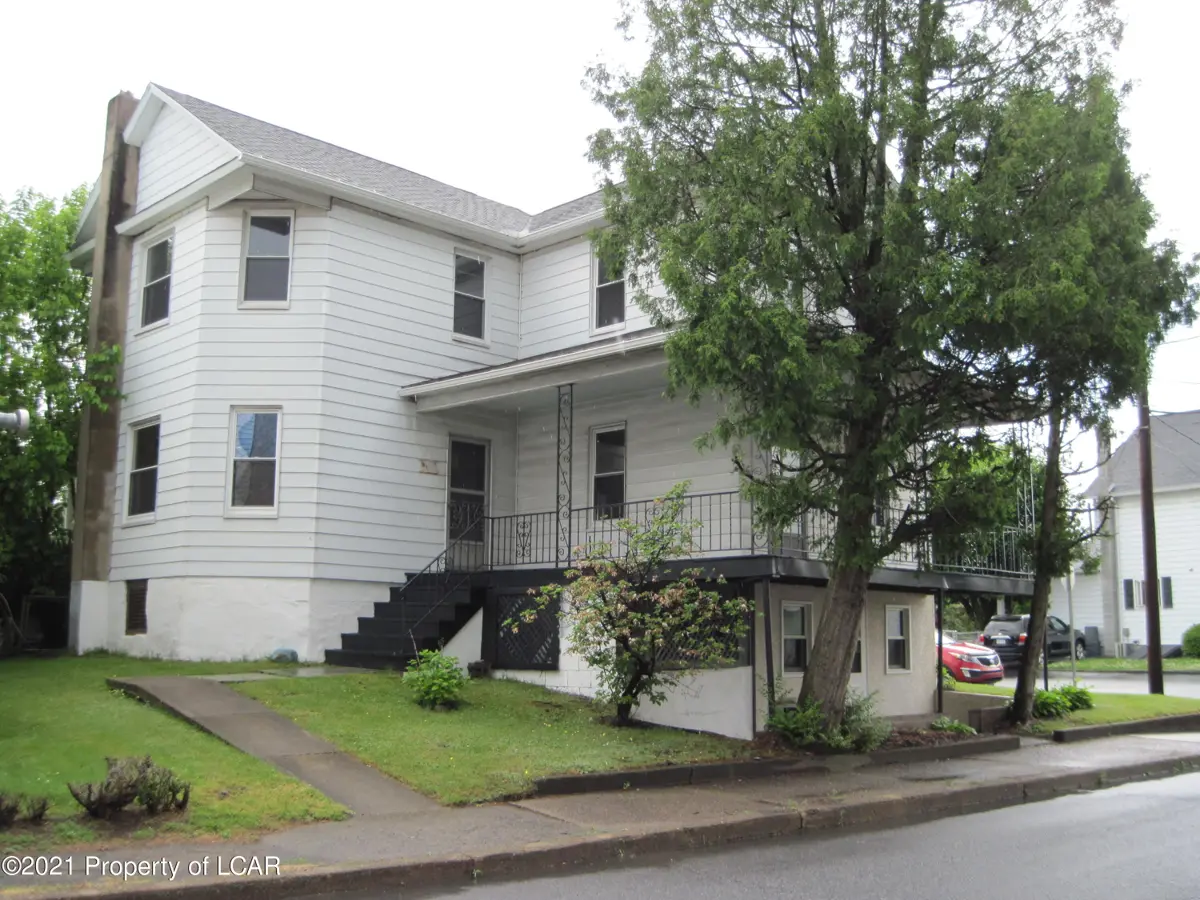 257 Main Street, Dupont in Dupont