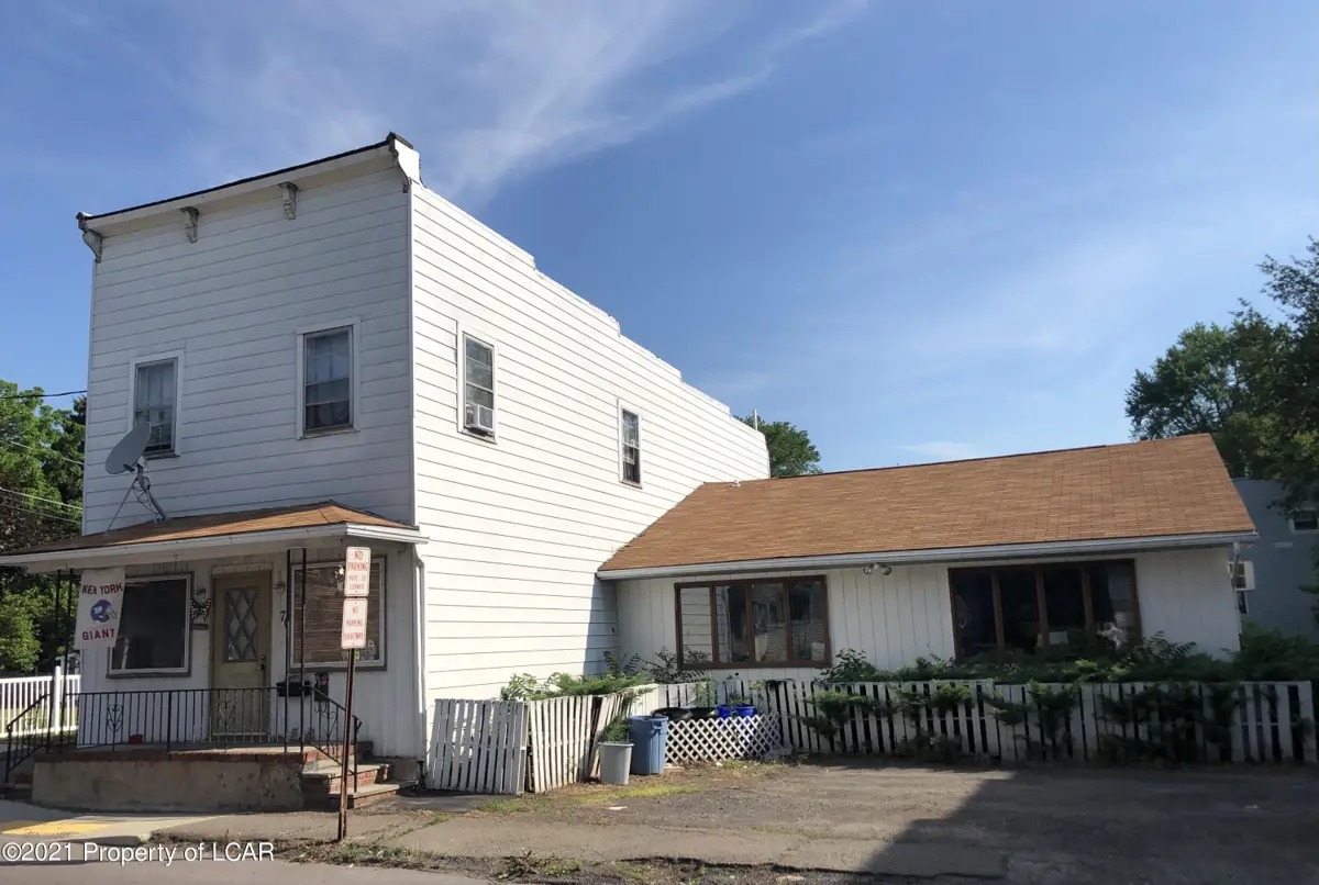 70 Wilson Street, Larksville in Larksville