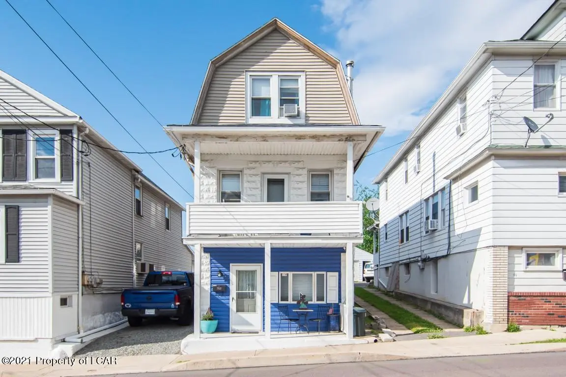 100 W Carey Street, Plains in Plains