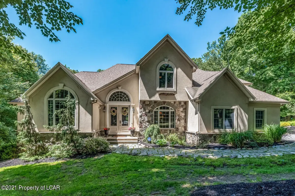7 Mapleseed Drive, Dallas in Dallas