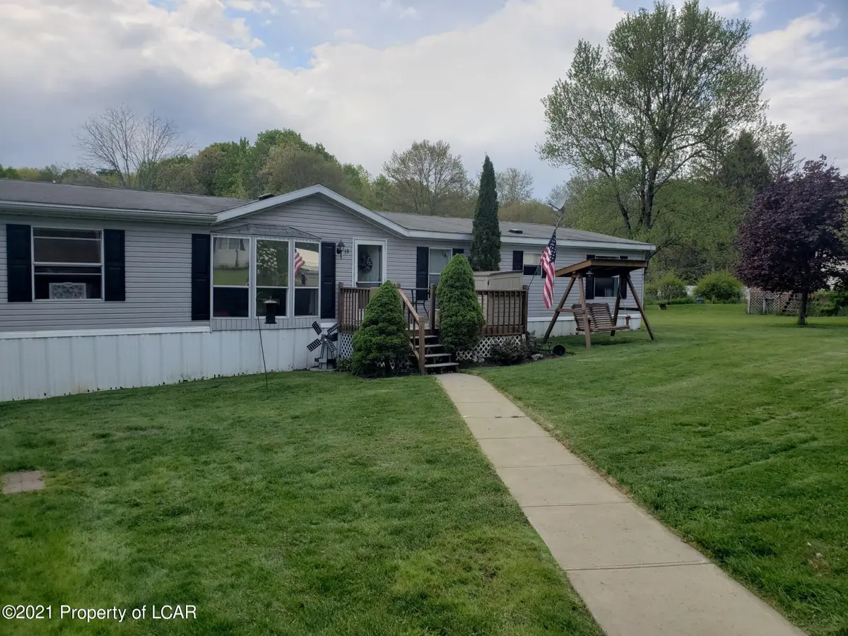 18 Range Road, Hunlock Creek in Hunlock Creek