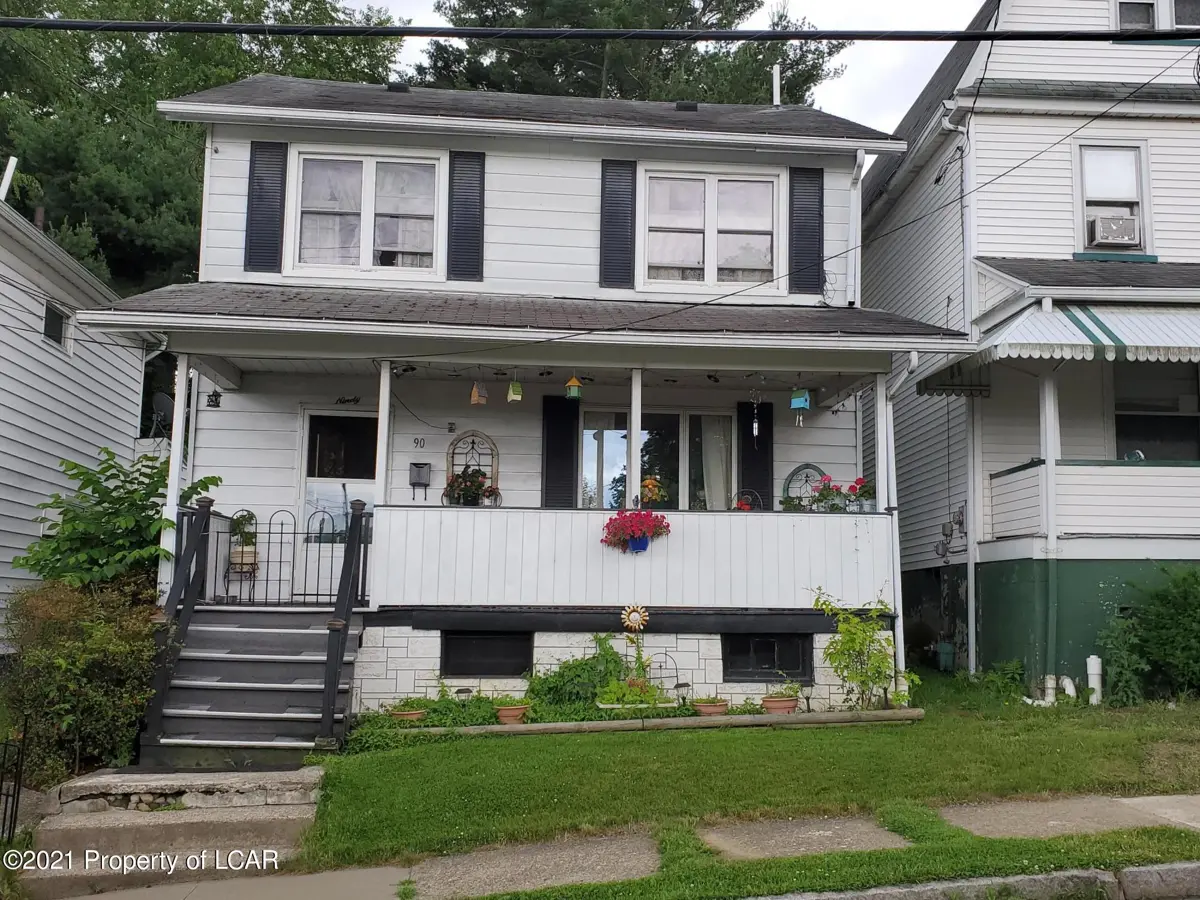 90 Simon Block, Hanover Township in Hanover Township