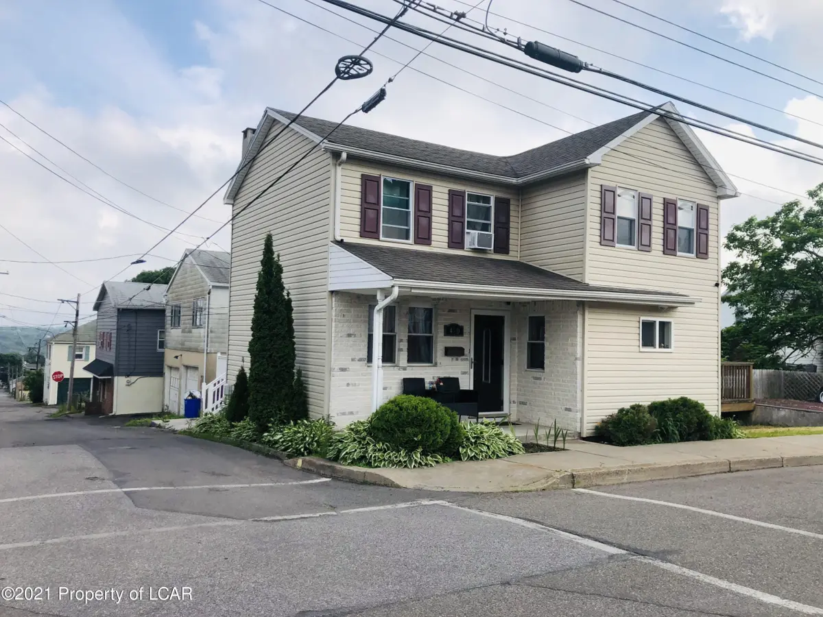 420 E 9th Street, Hazleton in Hazleton