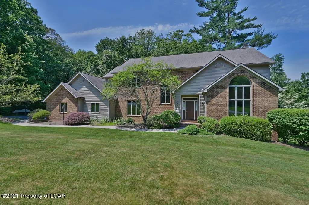 12 Mountainwood Drive, Mountain Top in Mountain Top