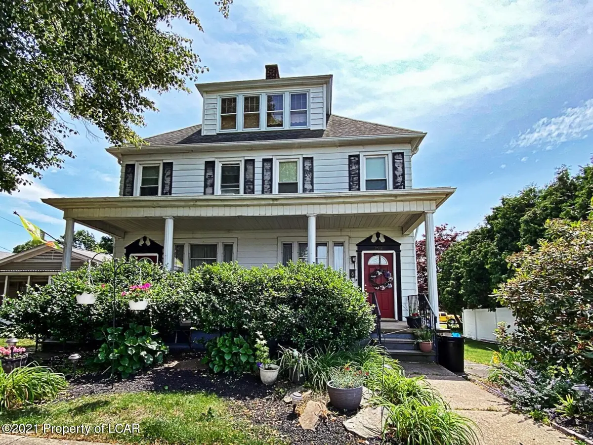 296-298 Riverside Drive, Wilkes-Barre in Wilkes-Barre
