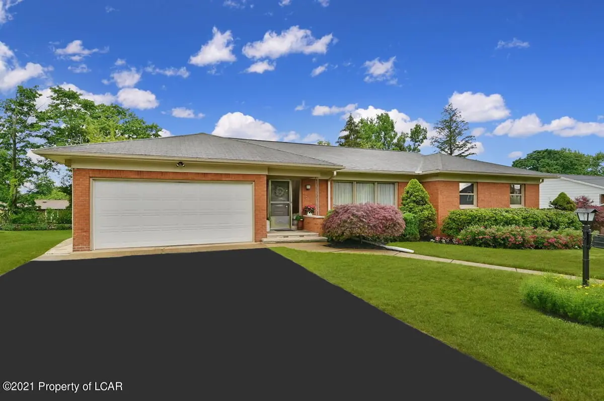 28 Pear Tree Lane, Dallas in Dallas