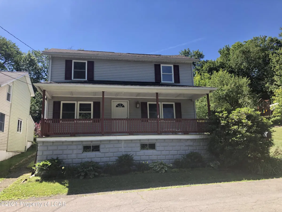 386 Grove Street, Sugar Notch in Sugar Notch