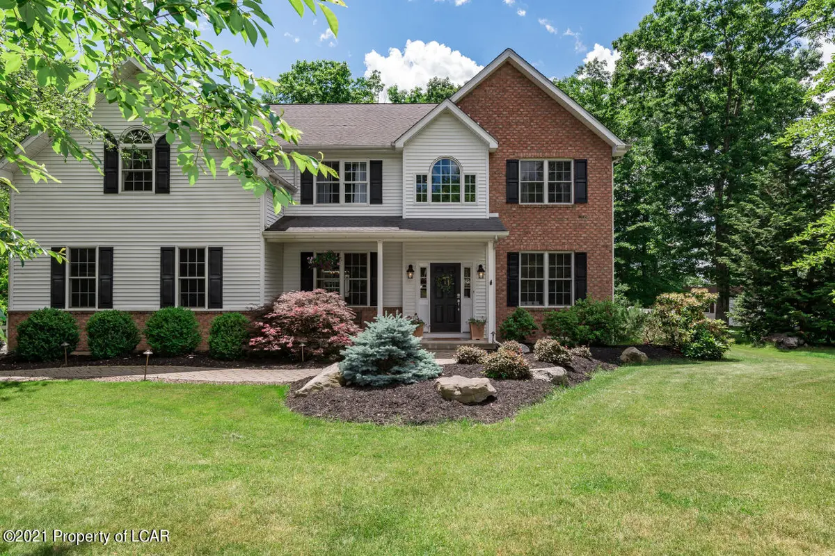 68 Fieldstone Way, Mountain Top in Mountain Top