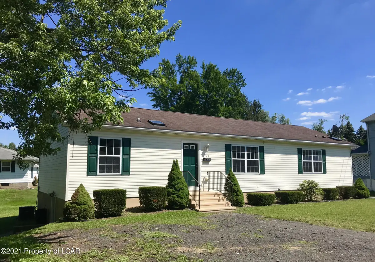 142 Center Street, Hughestown in Hughestown