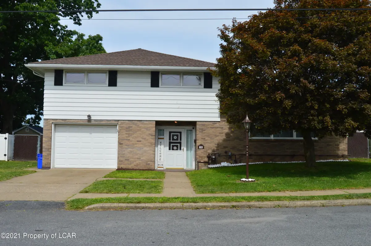 805 Marion Lane, Moosic in Moosic