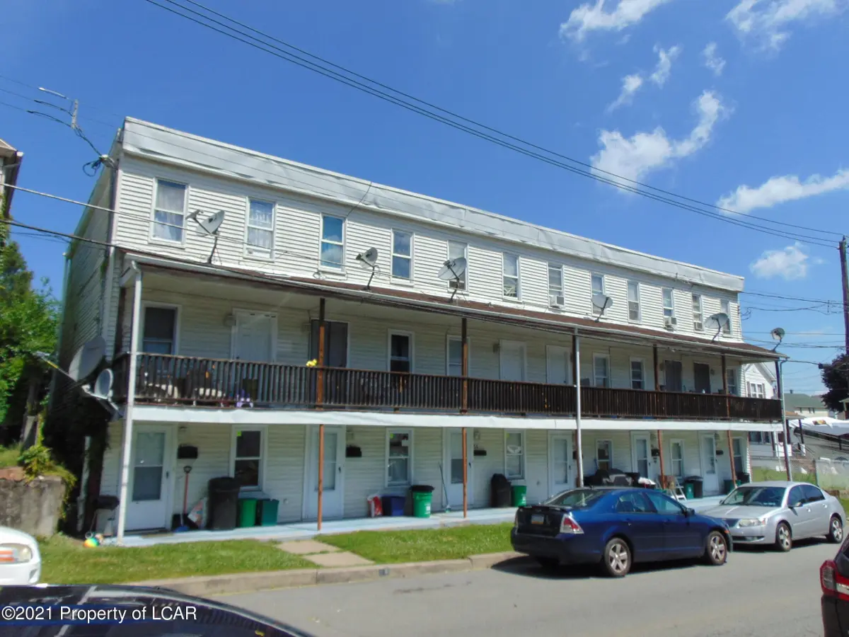 47-57 E Broadway Street, Larksville in Larksville