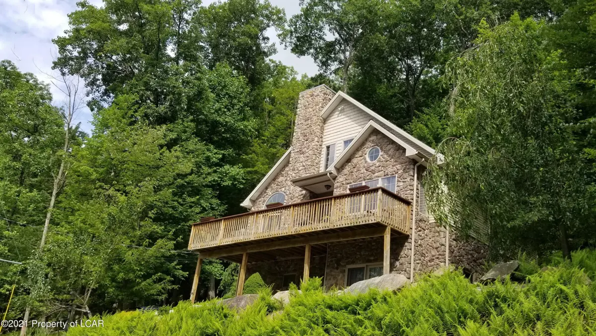 154 Kickapoo Drive, Hazle Township in Hazle Township