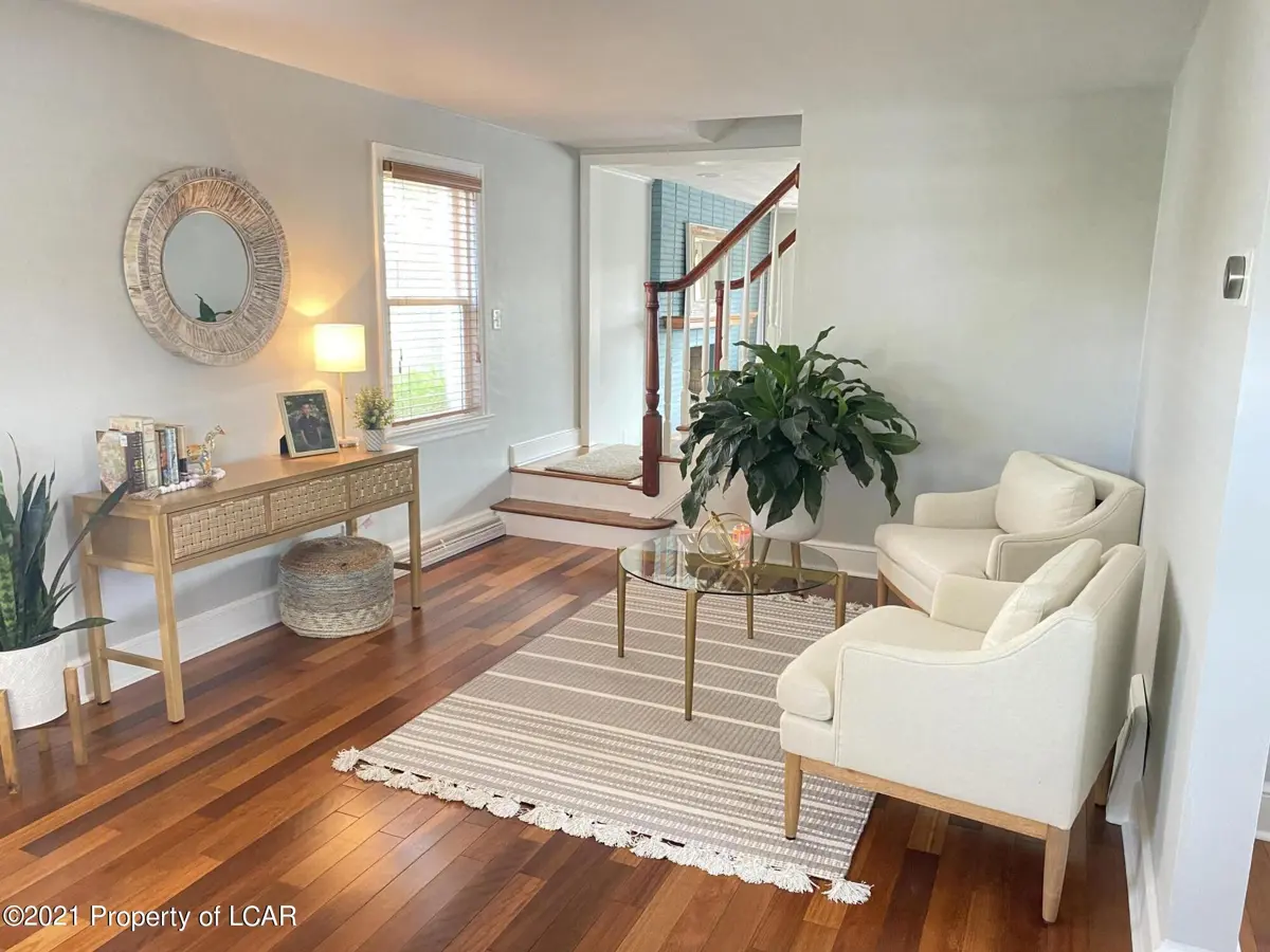 60 Arlington Road, Forty Fort in Forty Fort