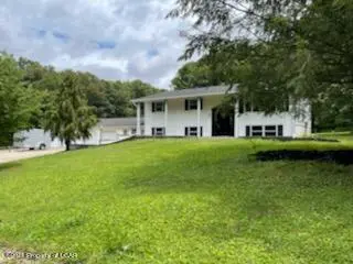 277 Washington Park Drive, Mountain Top in Mountain Top