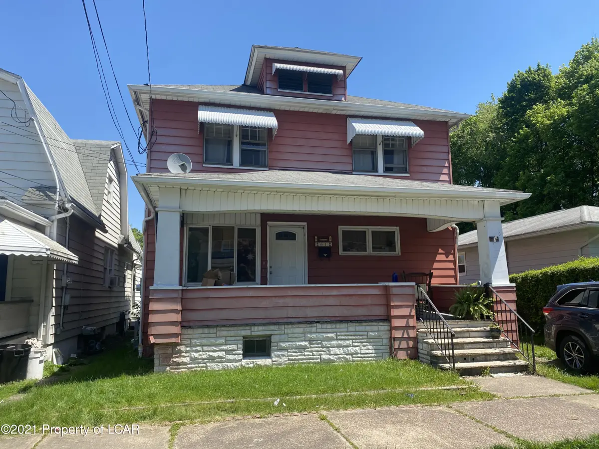 61 Simpson Street, Wilkes-Barre in Wilkes-Barre