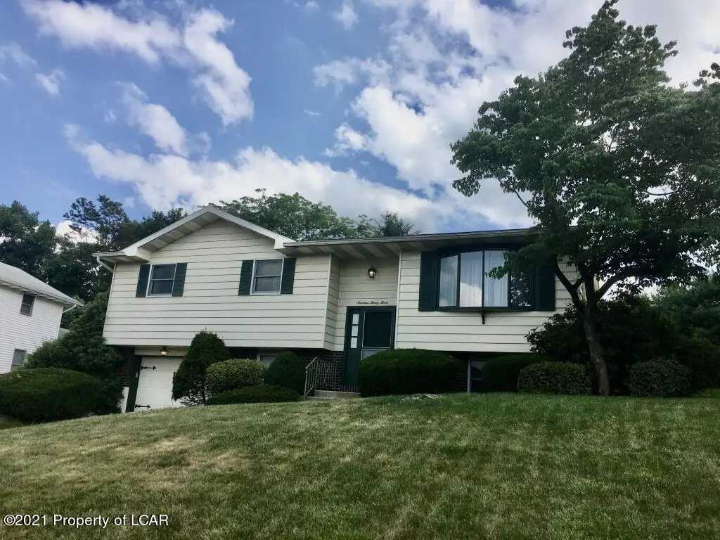 1433 S Hanover Street, Nanticoke in Nanticoke