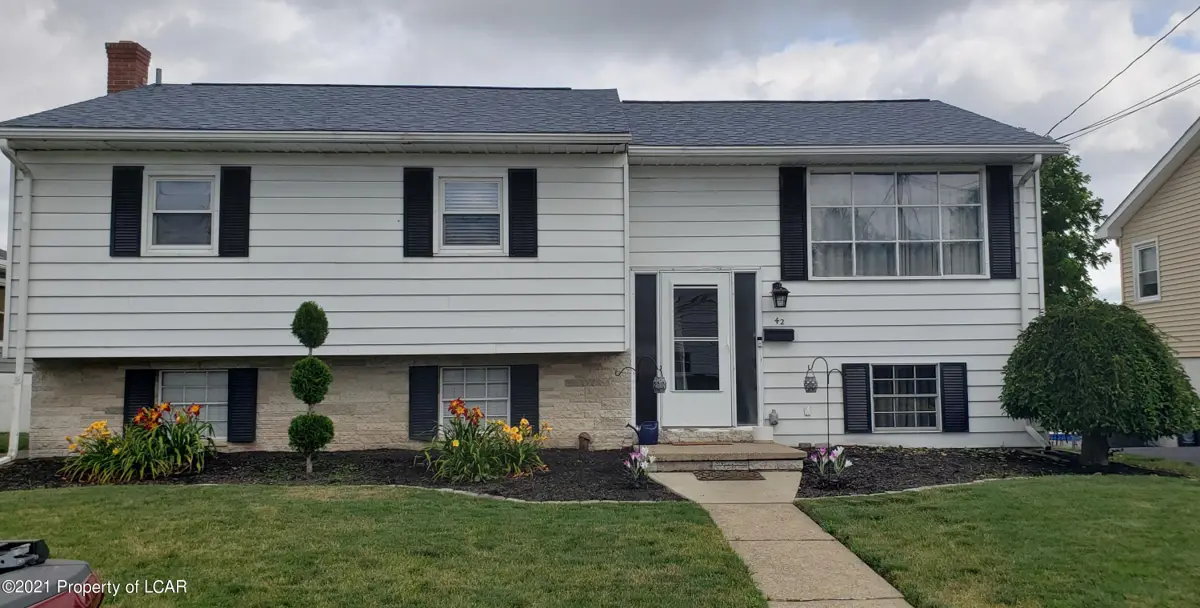 42 Crescent Avenue, Wilkes-Barre in Wilkes-Barre