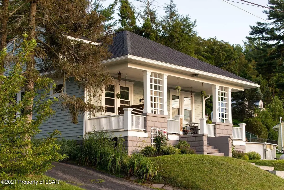 207 Clearview Avenue, Trucksville in Trucksville