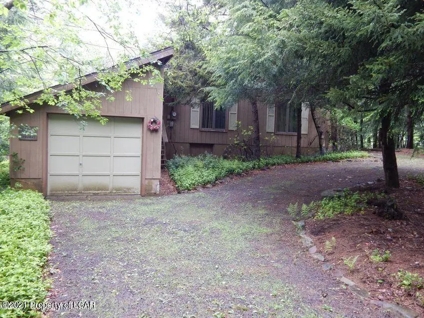 329 Miller Drive, Pocono Pines in Pocono Pines