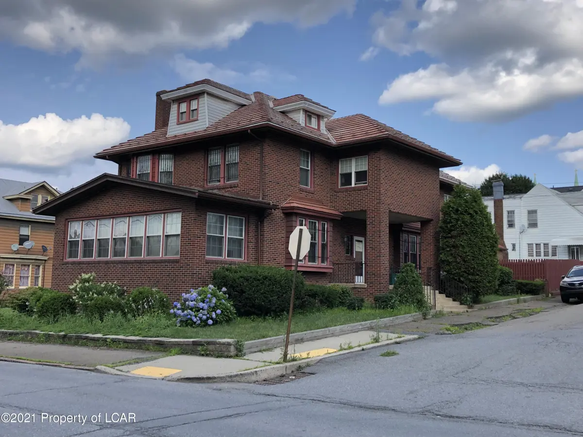 137 W Birch Street, Hazleton in Hazleton