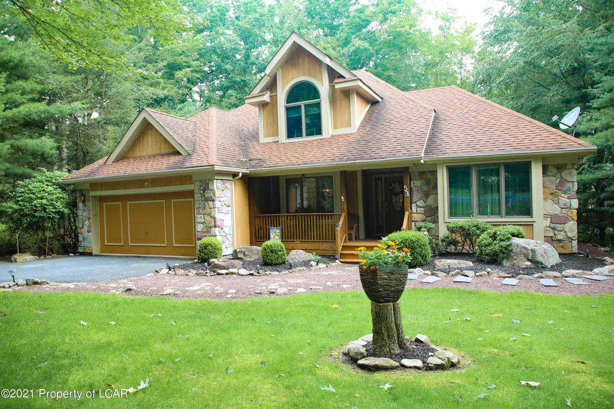 53 Wolf Hollow Road, Lake Harmony in Lake Harmony
