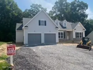 305 Golden Oaks Drive, White Haven in White Haven