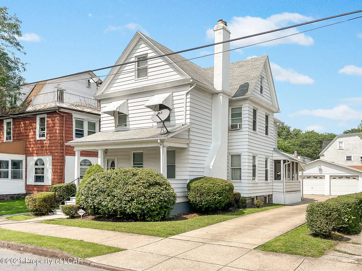 49 Oak Street, Wilkes-Barre in Wilkes-Barre