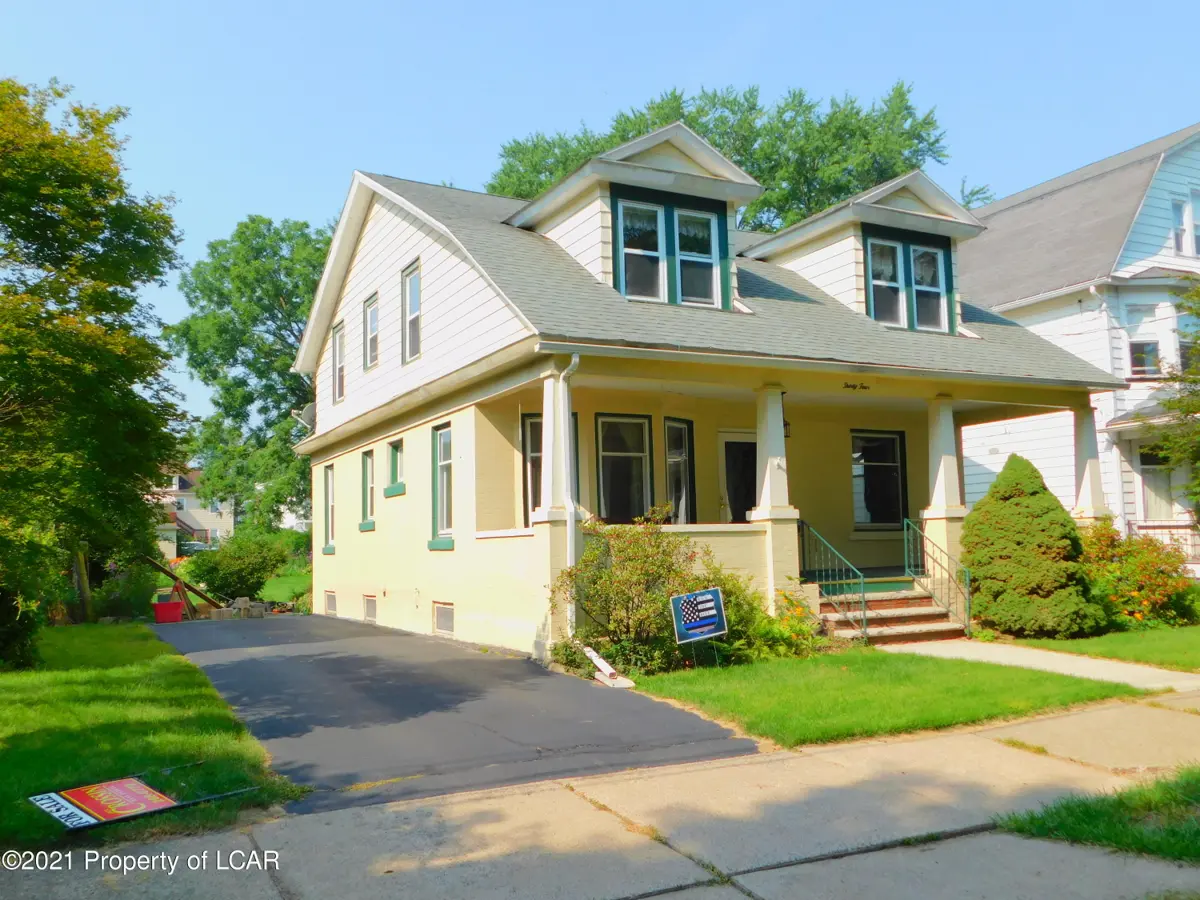 34 Oak Street, Forty Fort in Forty Fort
