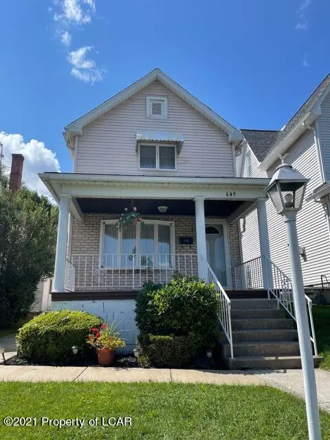 649 N Lincoln Avenue, Scranton in Scranton