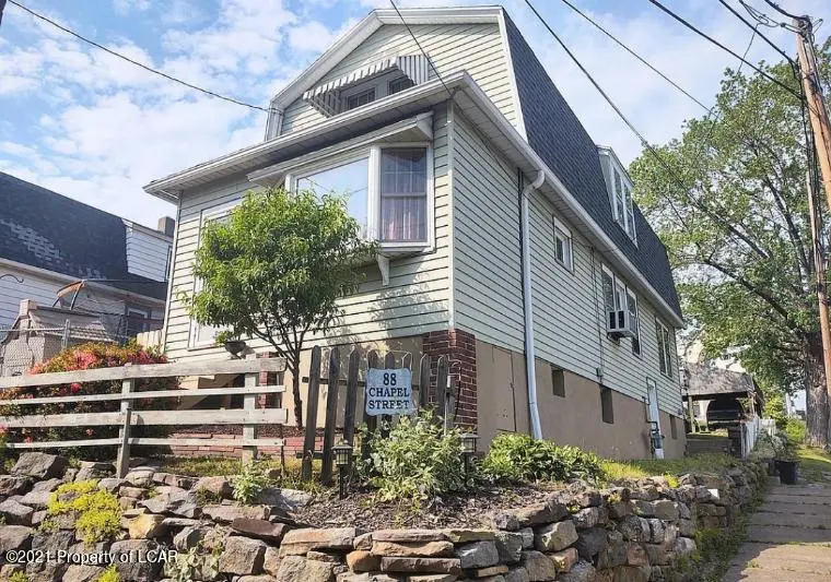 88 Chapel Street, Wilkes-Barre in Wilkes-Barre