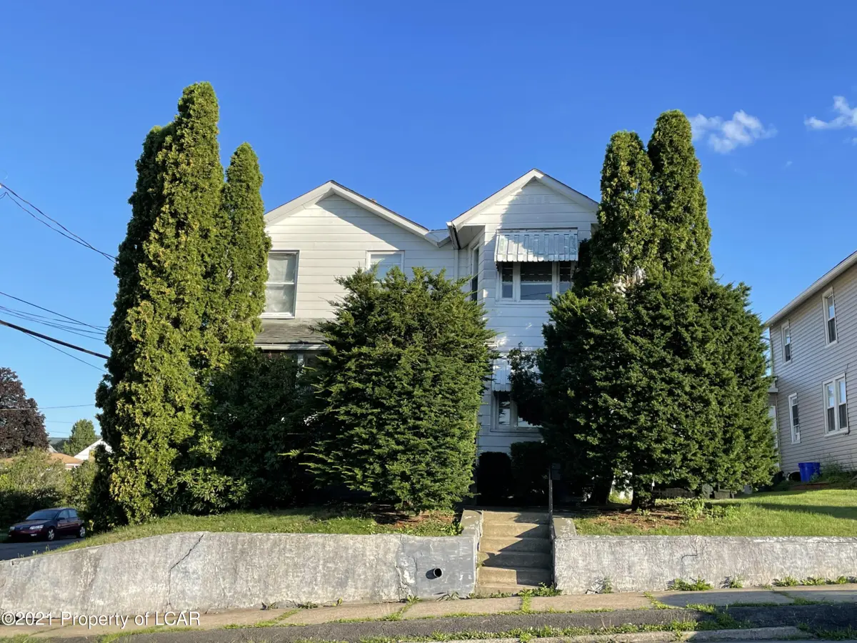 185 & 183 E Noble Street, Nanticoke in Nanticoke
