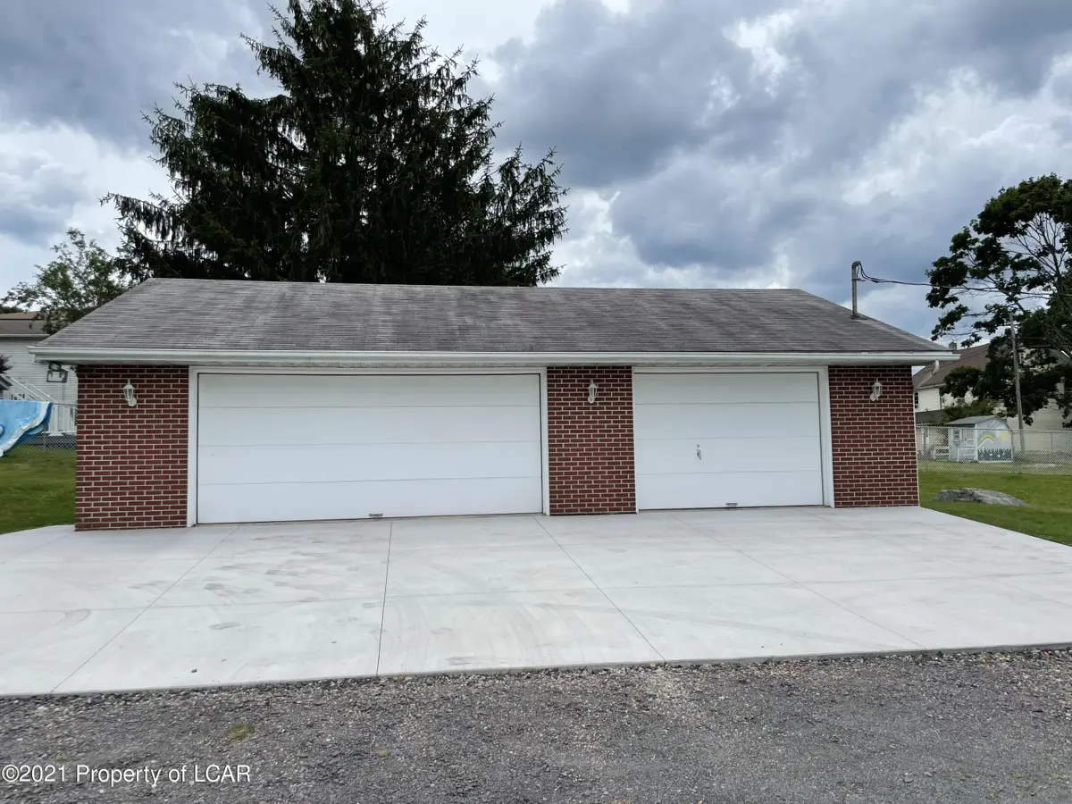 706 Roosevelt Street, Hazleton in Hazleton