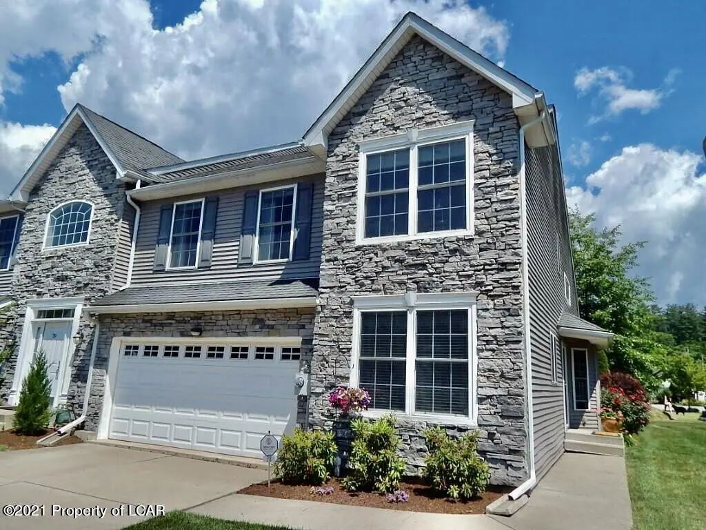 28 Marina Drive, Harveys Lake in Harveys Lake