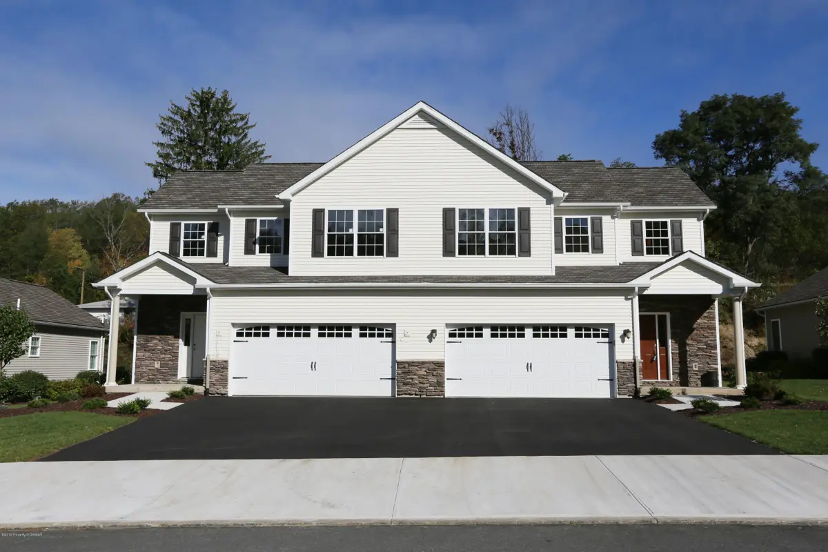 9 SOMERSET Drive, Hanover Township in Hanover Township