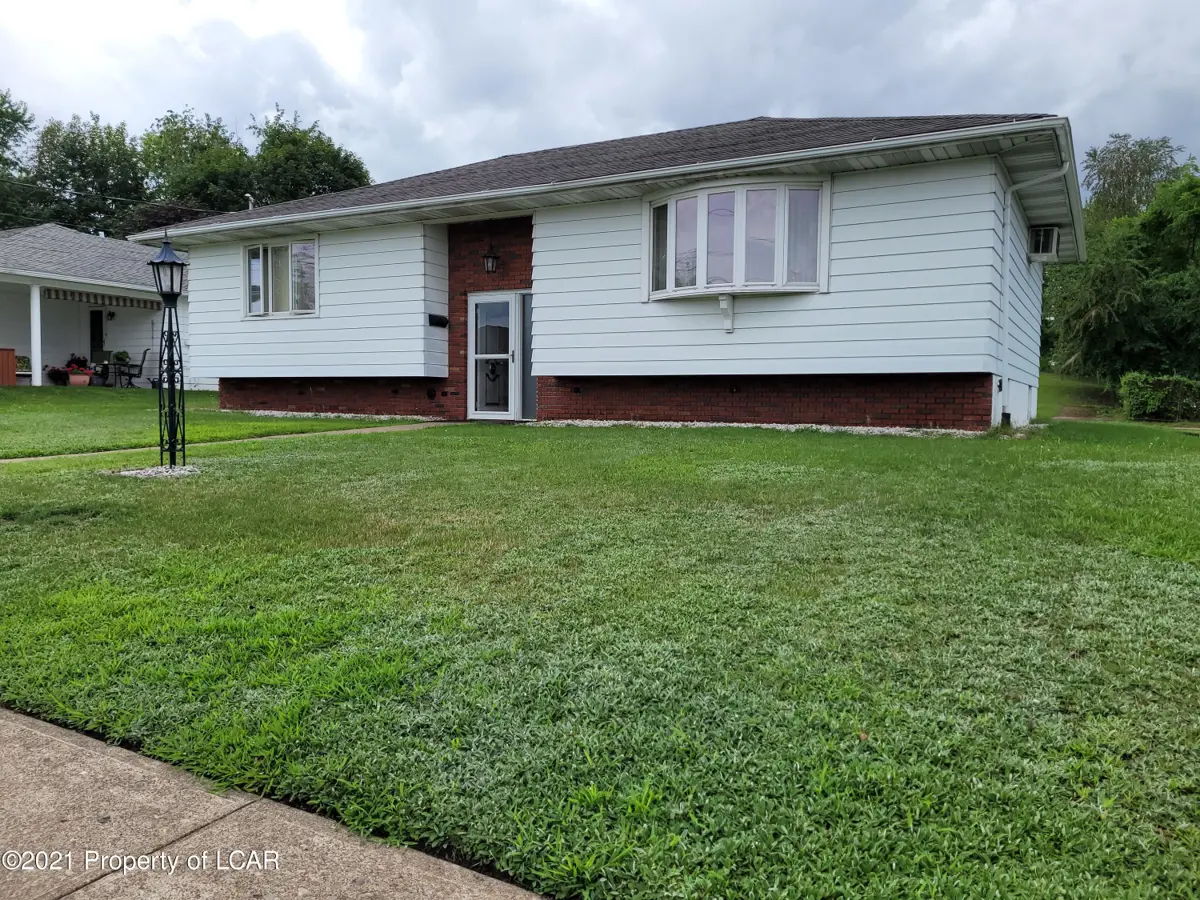 95 E Oak Street, Pittston in Pittston