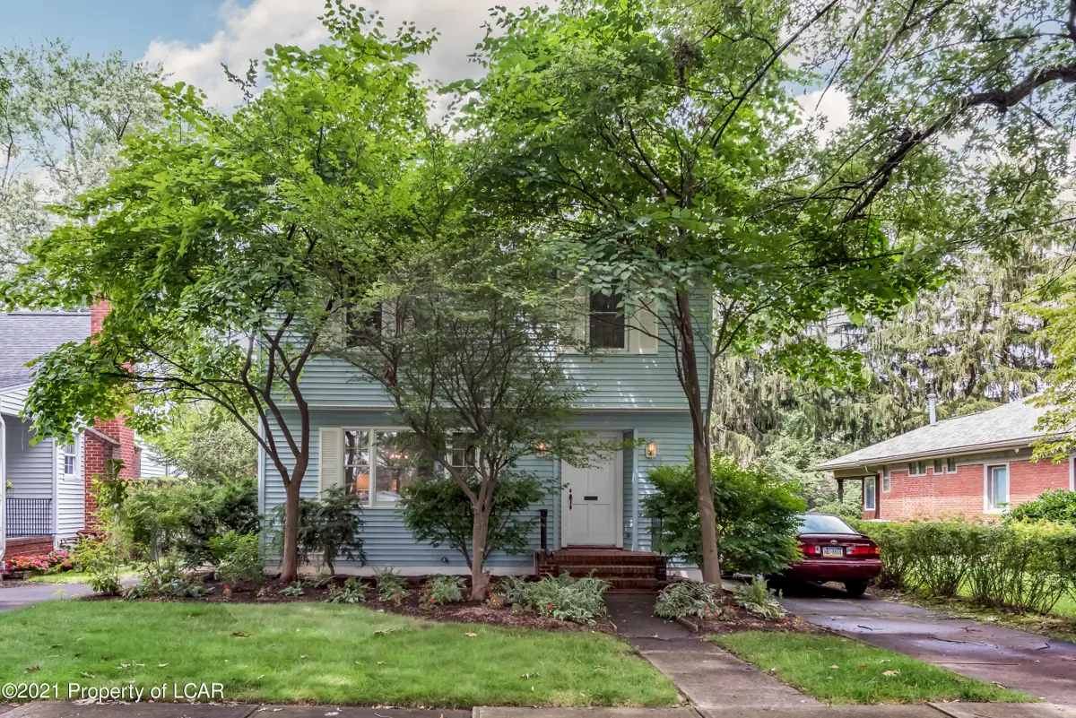 654 Meadowland Avenue, Kingston in Kingston