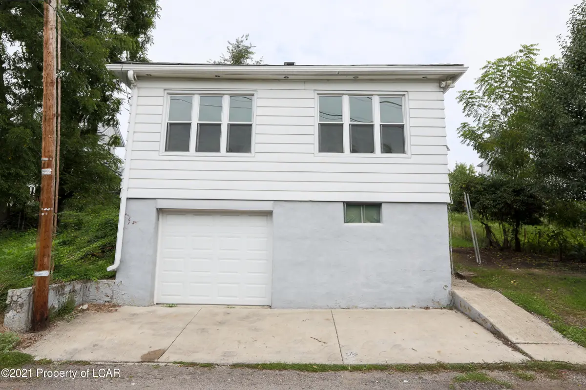 139 Rear W Green Street, Nanticoke in Nanticoke