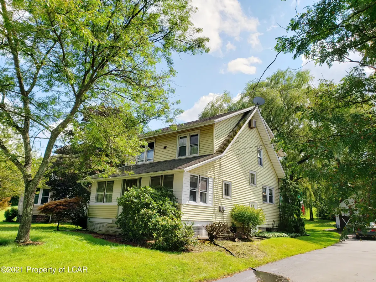 2557 Lower Demunds Road, Dallas in Dallas