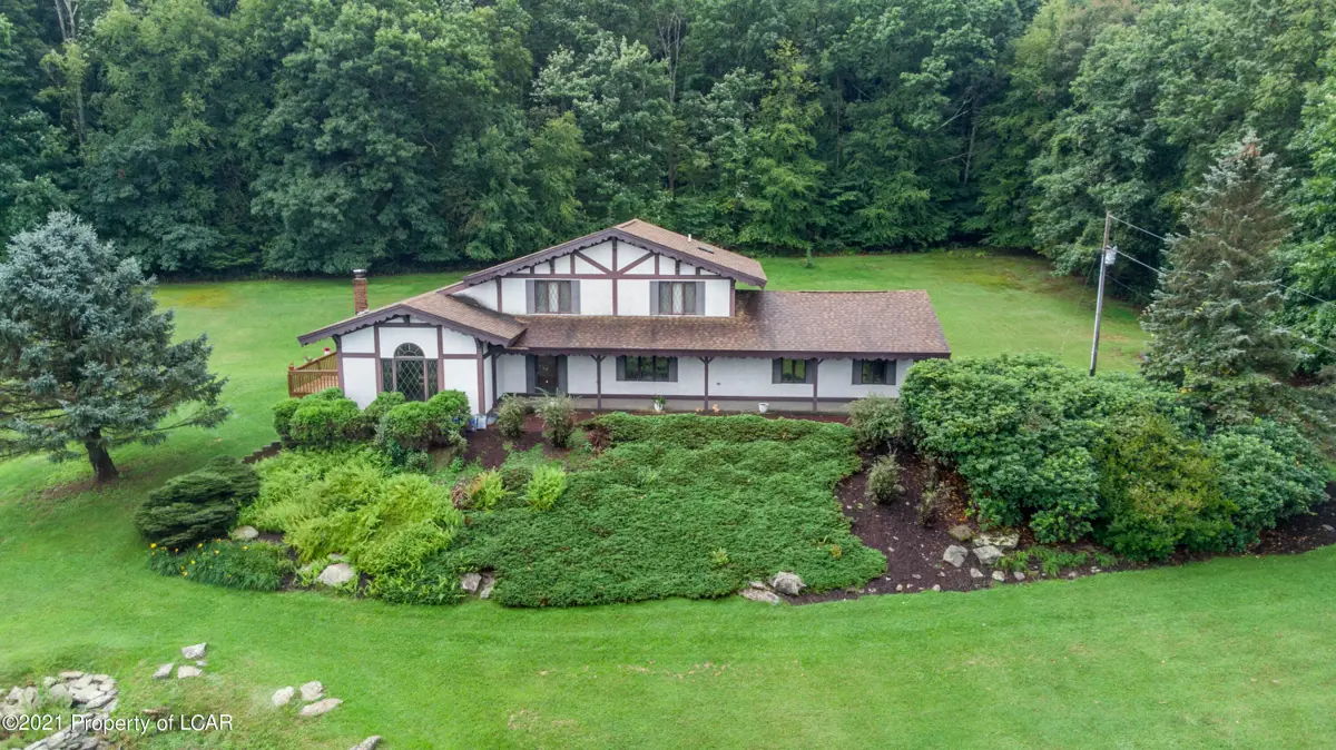 316 Schoonover Hill Road, Dallas in Dallas