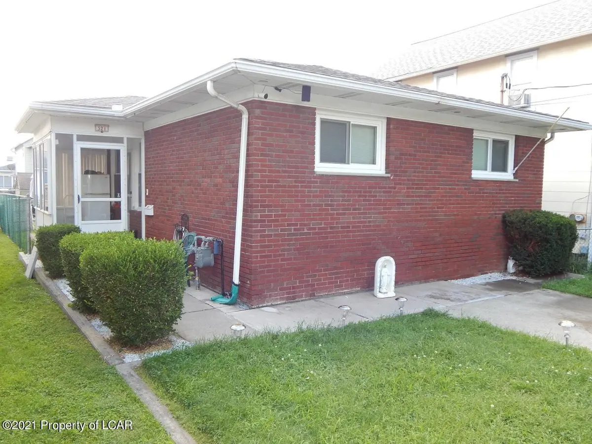 321 Delaware Avenue, West Pittston in West Pittston